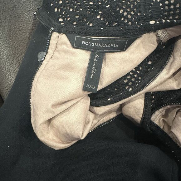 BCBG Maxazria Black Lace Nude Lining y2k Peplum Top Sz XXS Vicktoria Zip - Picture 8 of 11